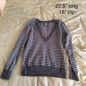 Striped V-Neck Women's Sweater - Black/Gray